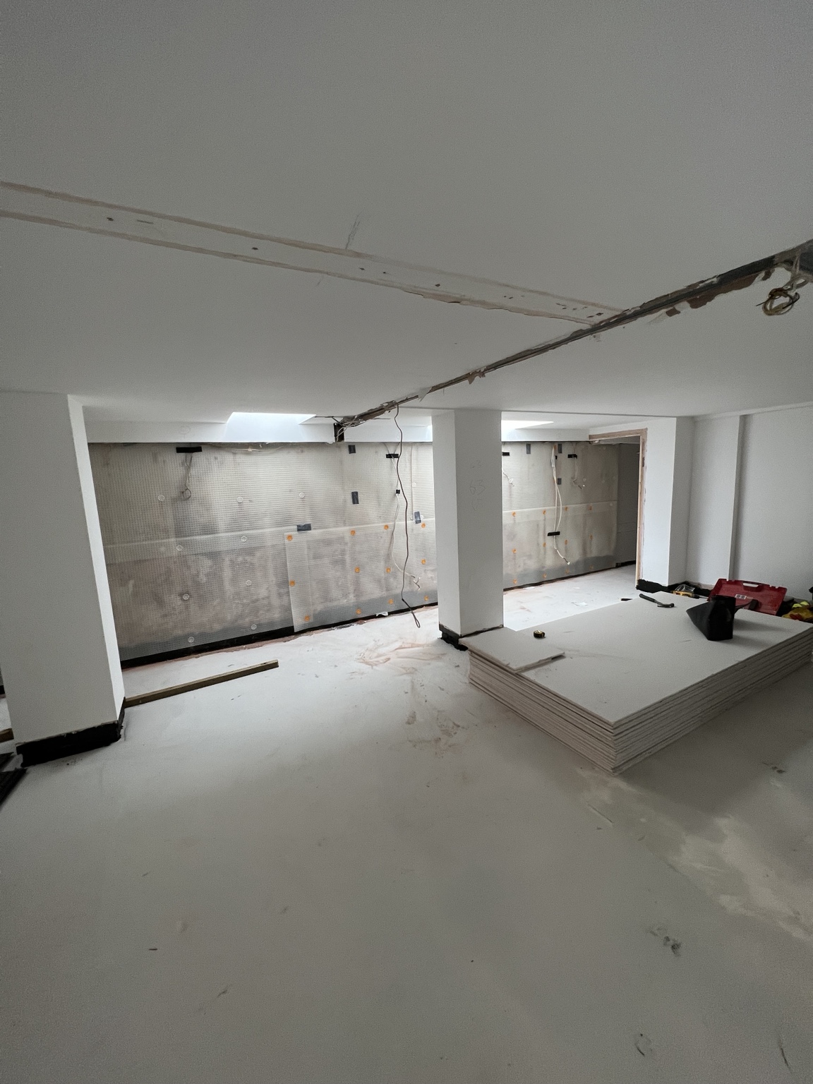 Basement wall membrane installation